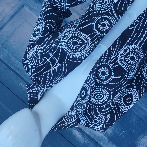 PARISIAN'S SIGNATURE LADIES' LUXURY GEOMETRIC PRINT KNEE-LENGTH OVERCOAT - Picture 14 of 17